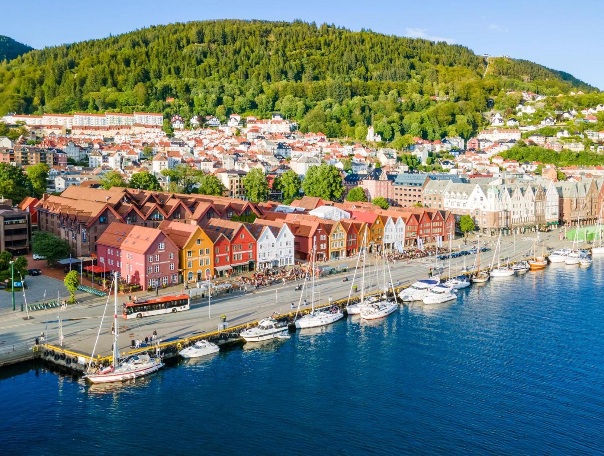 Apartament King Bed - Renovated 2024 - 2Br Behind Bryggen Bergen Zewnętrze zdjęcie